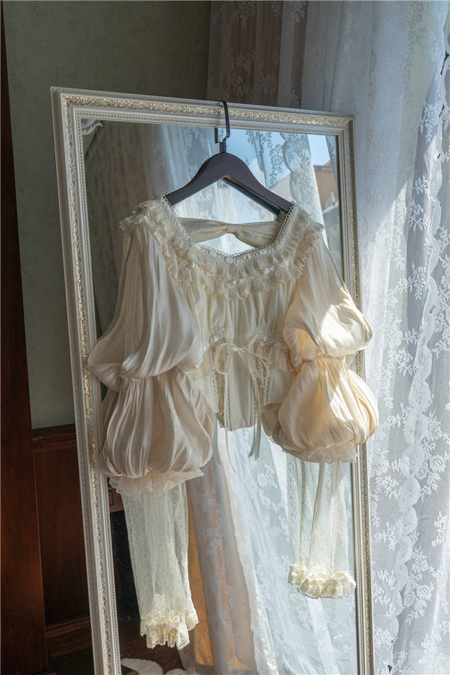 Airfreeing Cersei Vintage Lolita Blouse and Skirt