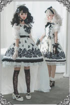 The Sanrio Collaborated Retro Roses Classic Lolita Dress