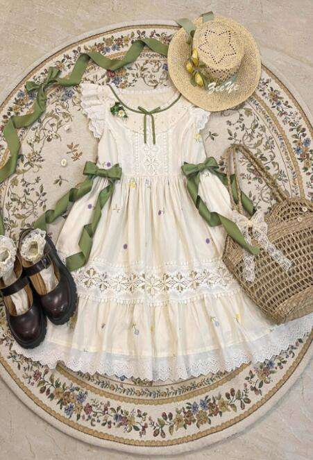 Wilderness Roaming Embroidery Cotton Lolita One Piece