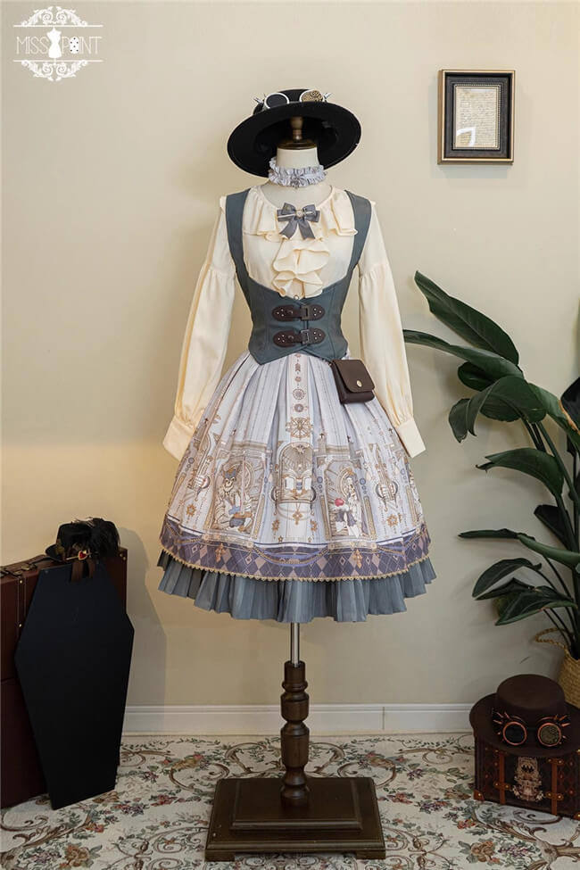 Miss Point ~ Demon Hunting Notes Skirt