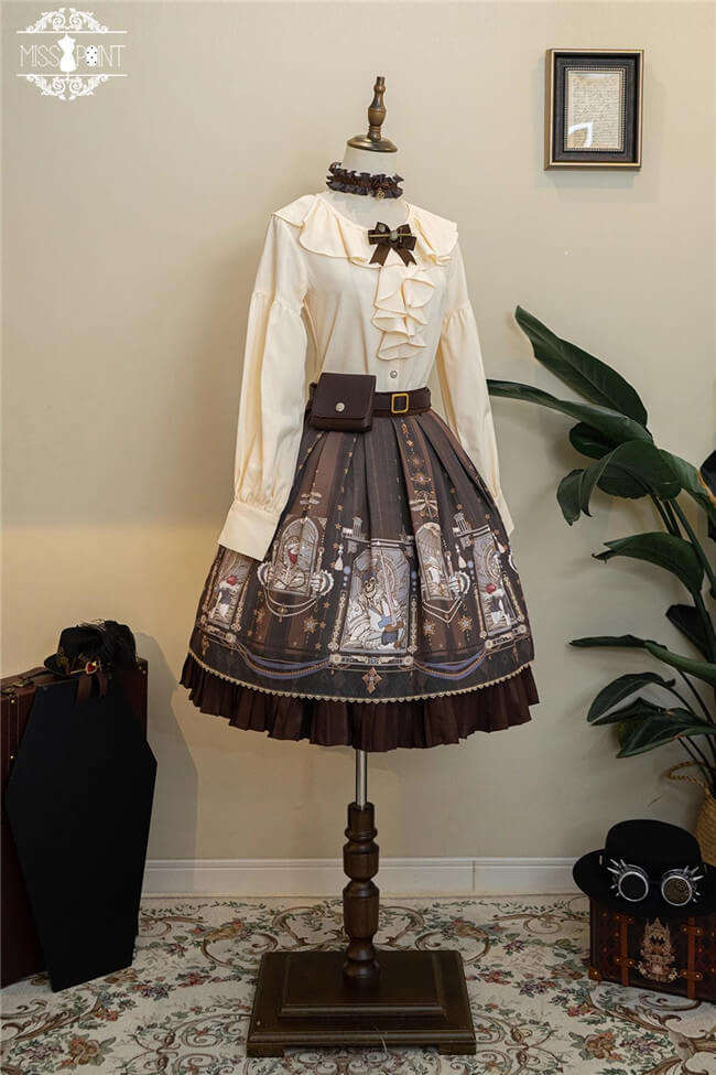 Miss Point ~ Demon Hunting Notes Skirt