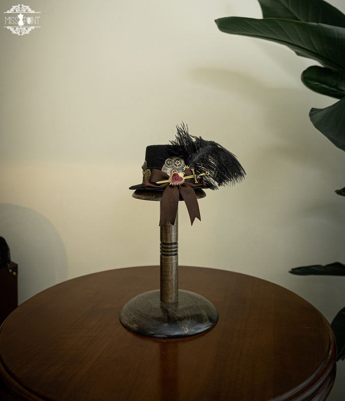 Miss Point ~ Demon Hunting Lolita Accessories