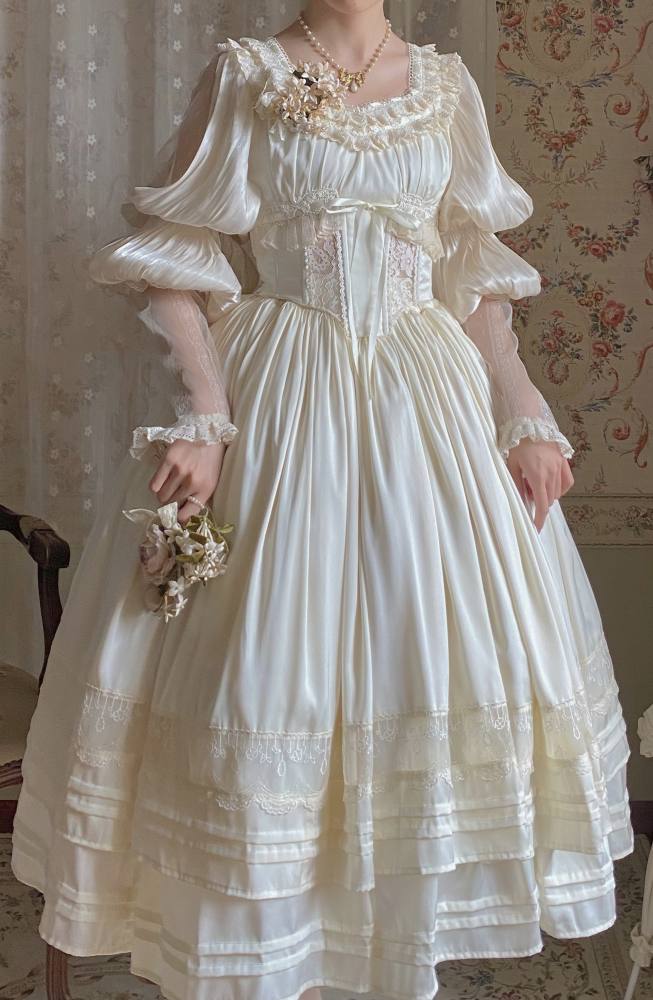 Airfreeing Cersei Vintage Lolita Blouse and Skirt