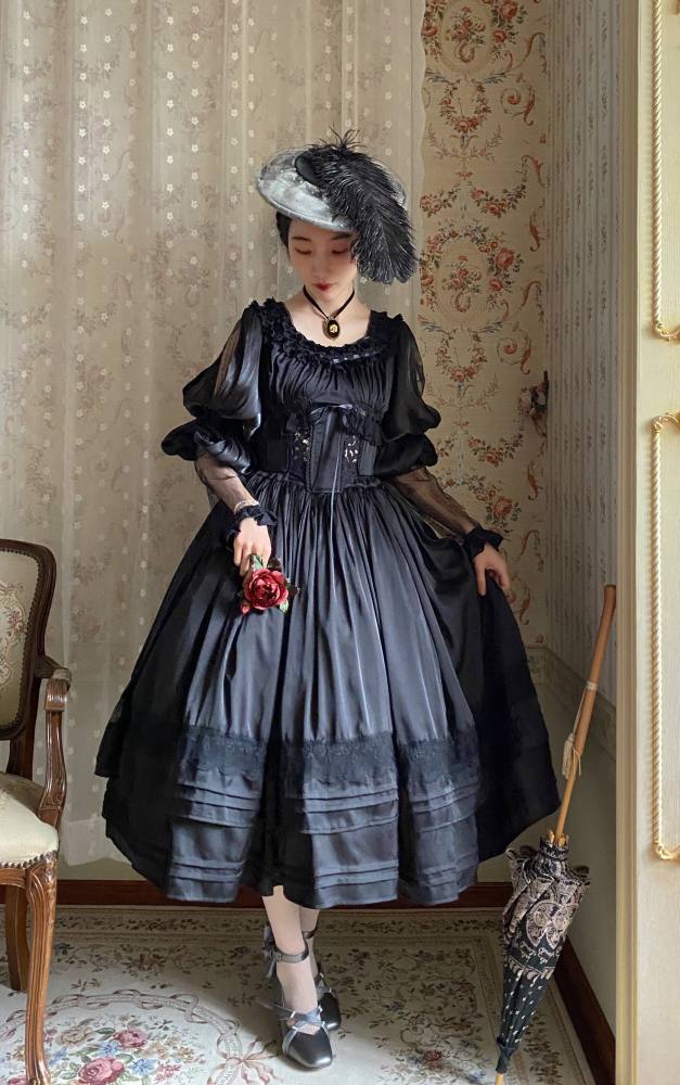 Airfreeing Cersei Vintage Lolita Blouse and Skirt