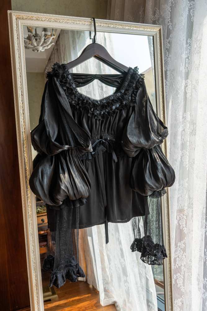 Airfreeing Cersei Vintage Lolita Blouse and Skirt