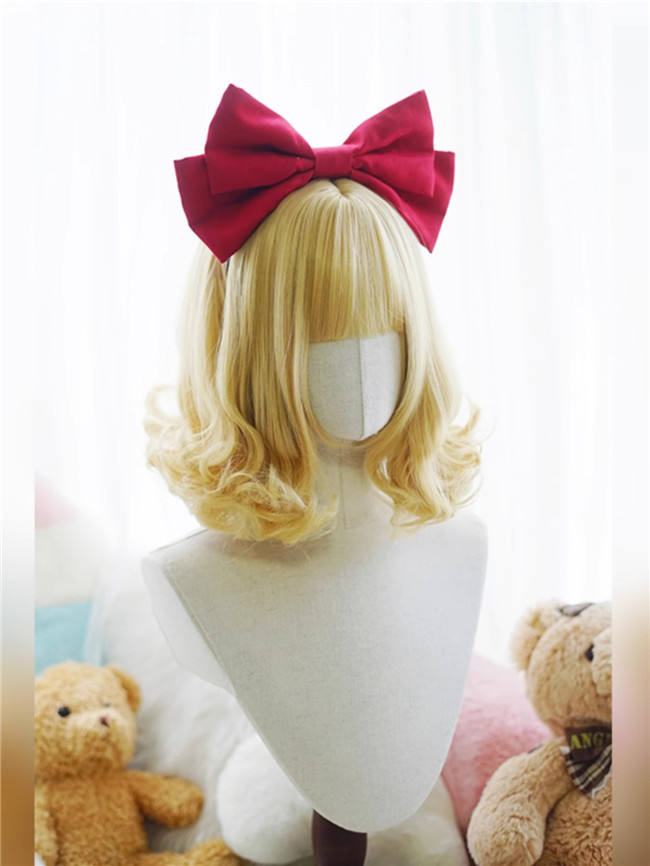 Yuchashui Dairy Wear Lolita Short Wigs Gold and Black