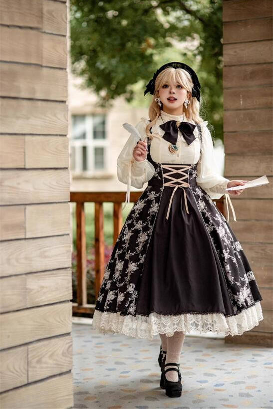 Miss Point Antique Wall Classic Lolita Jumper Dress