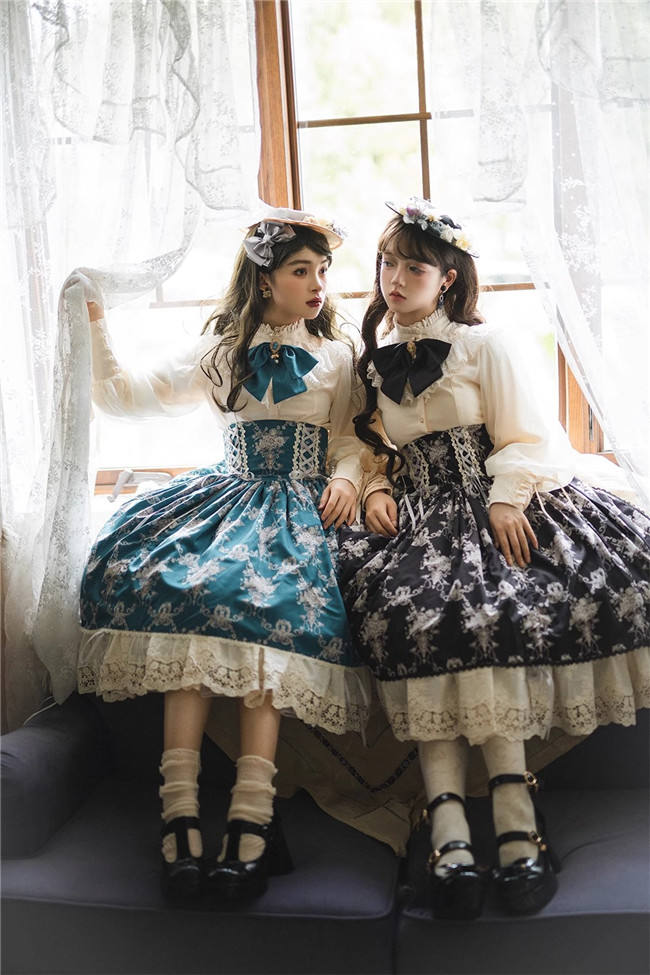 Miss Point Antique Wall Classic Lolita Skirt