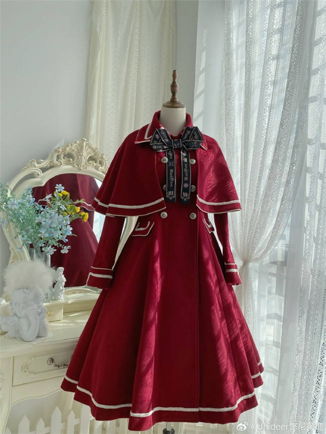 Travelers In the Milky Way Winter Lolita Coat with Detachable Cape