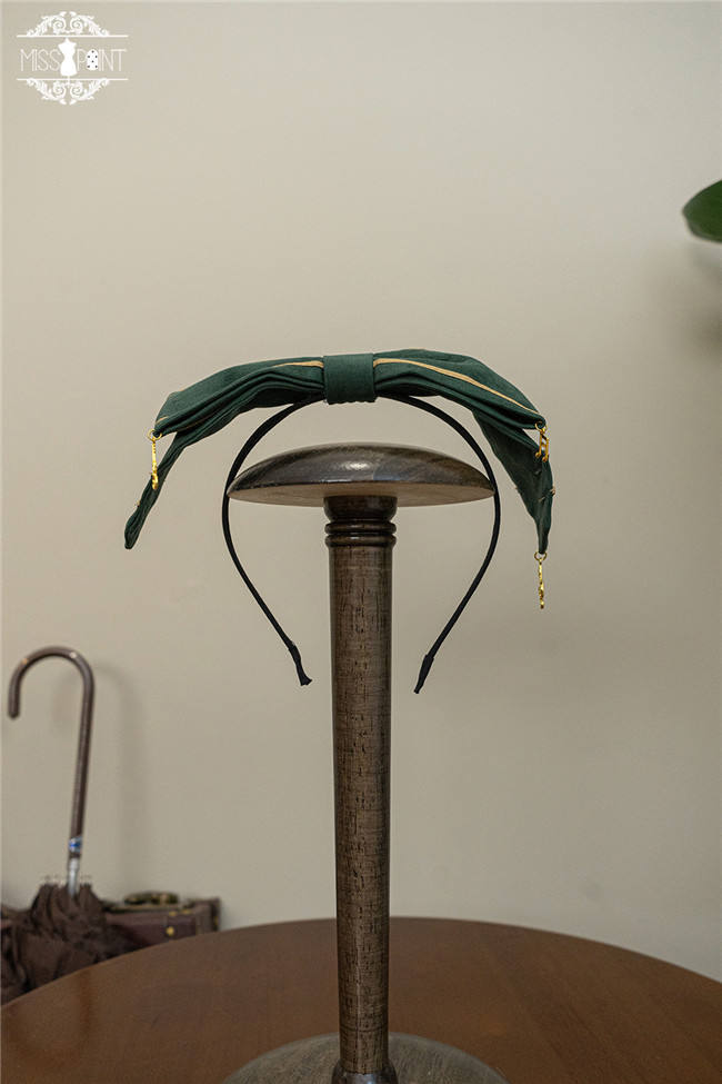 Miss Point Golden Movement College Lolita Accessories