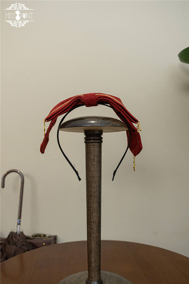 Miss Point Golden Movement College Lolita Accessories