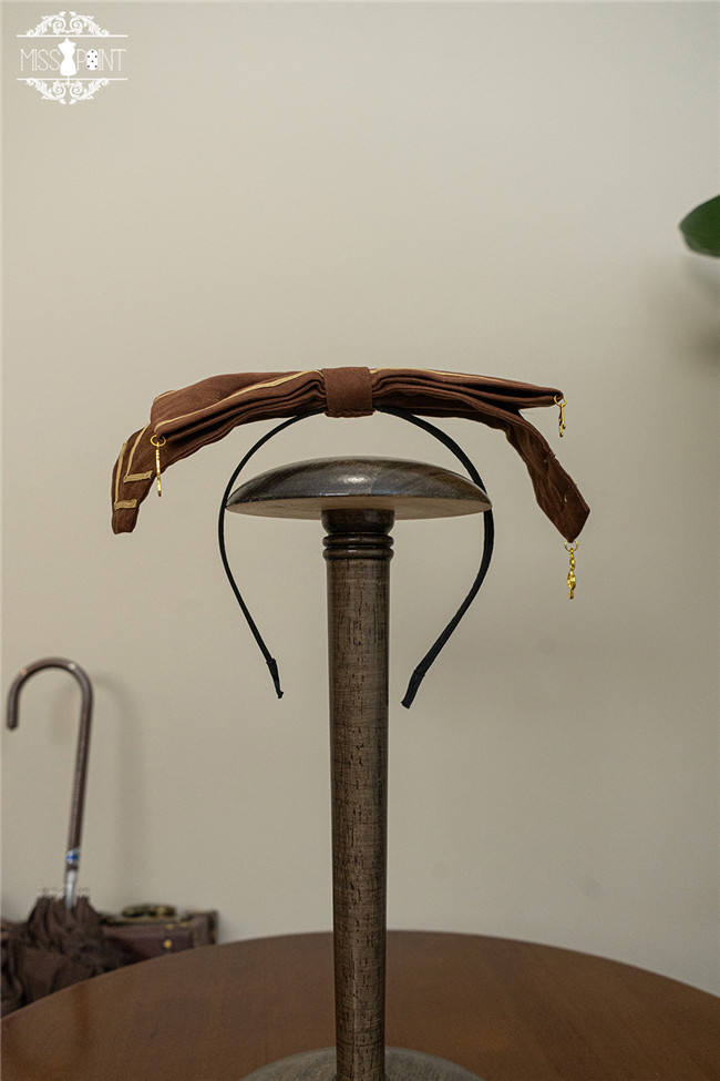 Miss Point Golden Movement College Lolita Accessories