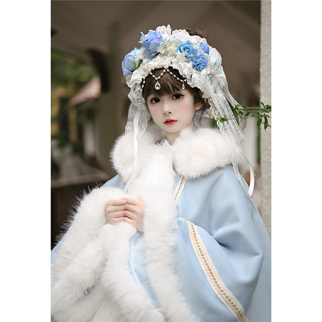 Fur collar store cape