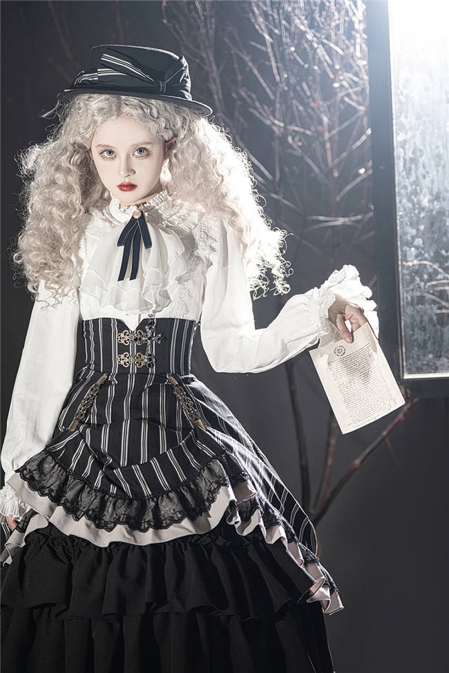 Miss Point ~The Pointe Estate Stripe High Waist Lolita Skirt