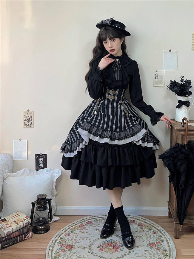 Miss Point ~The Pointe Estate Stripe High Waist Lolita Skirt