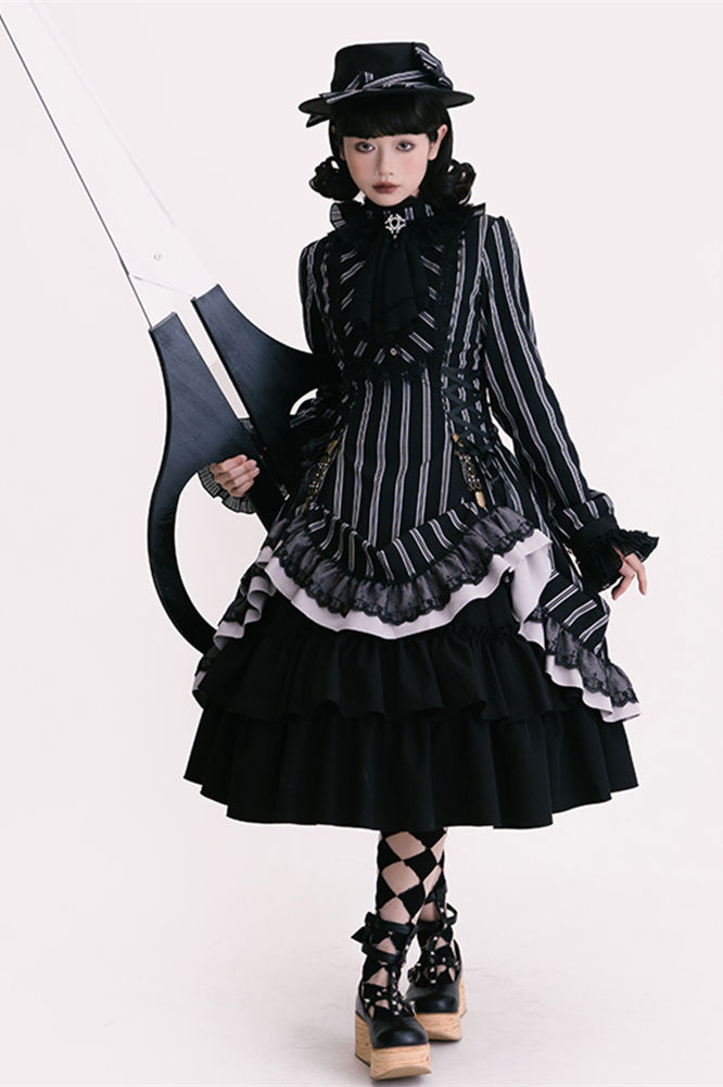 Miss Point ~The Pointe Estate Stripe Lolita OP