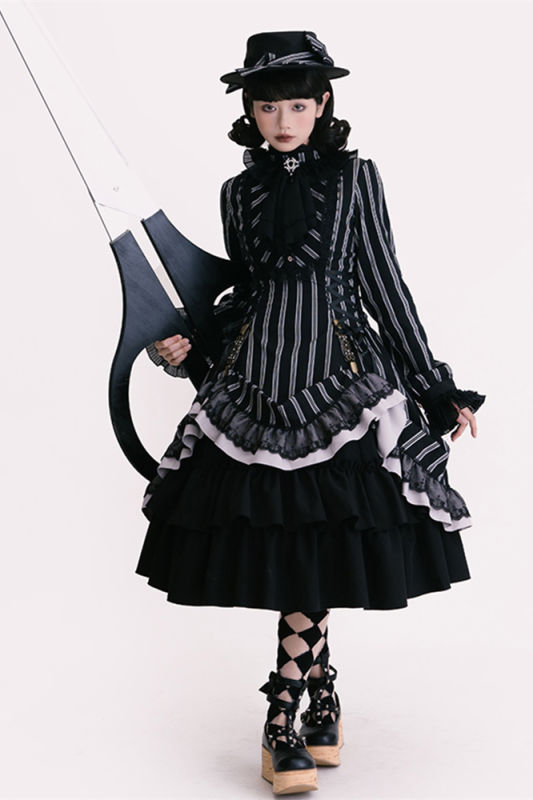 Miss Point ~The Pointe Estate Stripe Lolita OP