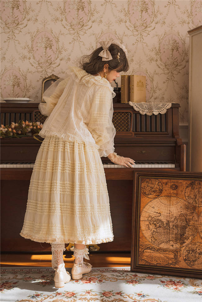Miss Point Ruffle Collar Lolita Blouse