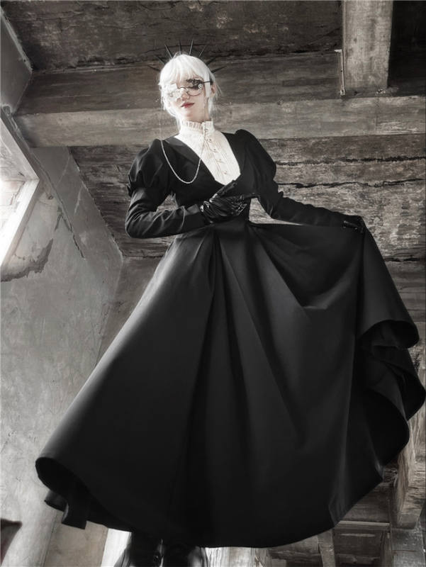 The Muppet Occupied Book Black Long Sleeves Classic Lolita Dress