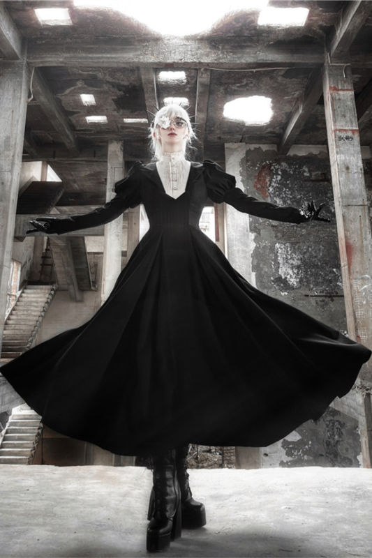 The Muppet Occupied Book Black Long Sleeves Classic Lolita Dress