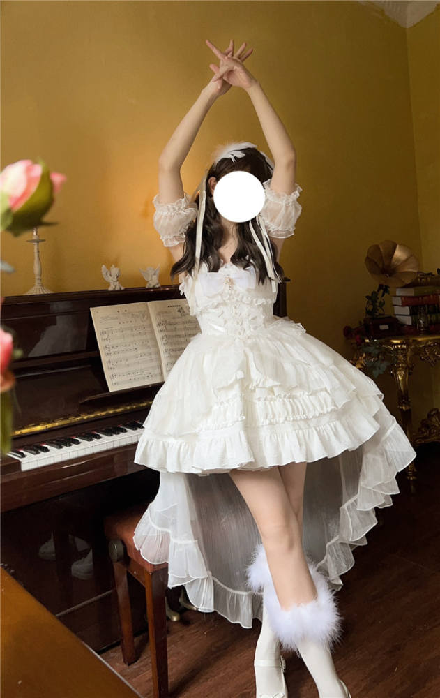 The Story of the Rose Lolita Jumper Dress and Accessories