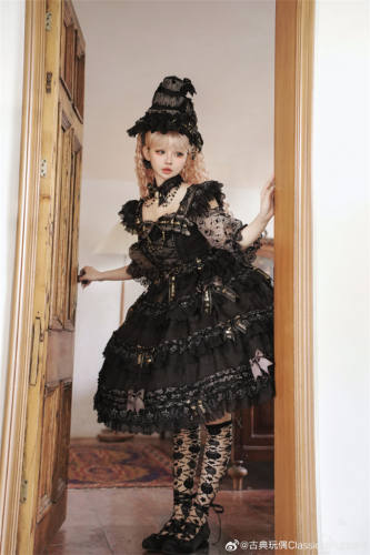 Classical Puppets Château de Antoinette Lolita Dress
