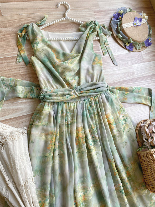 Miss Point Greek Inspired Heap Collar Print Dress