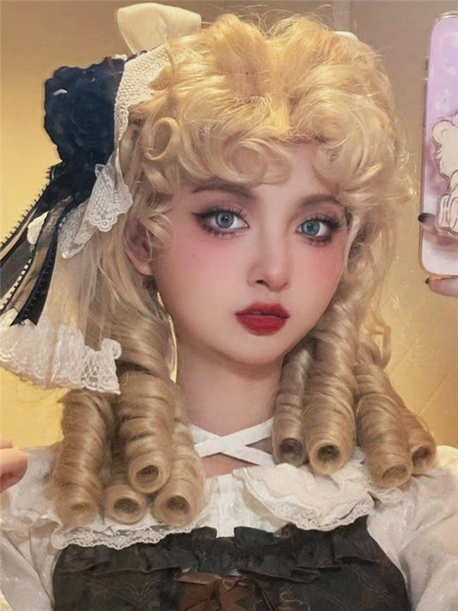 Elizabeth Roman Curls Blonde Lolita Wigs