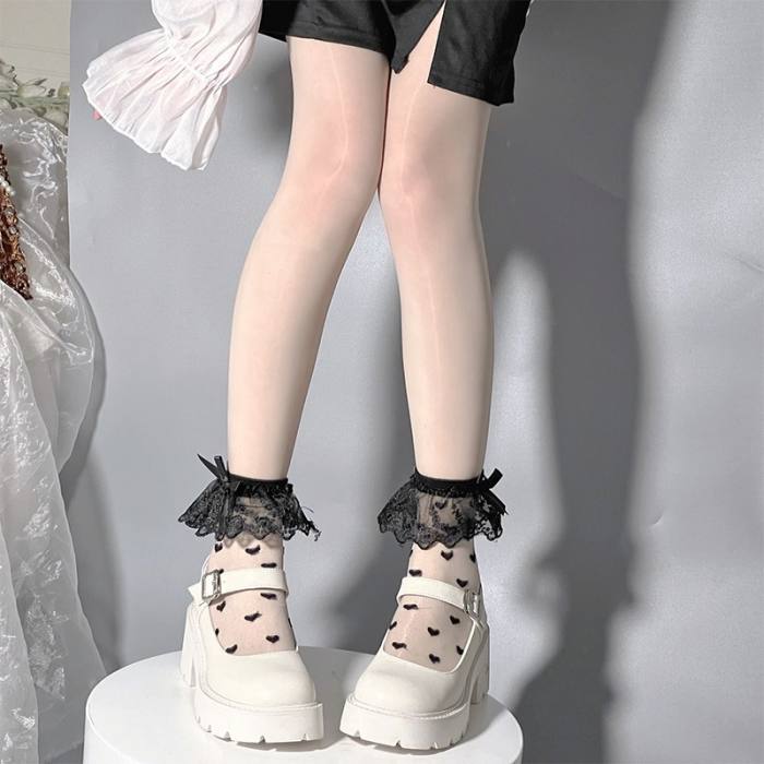 Gloss Silk Heart Lace Short Socks