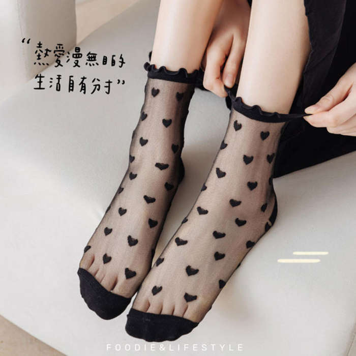 Gloss Silk Heart Lace Short Socks