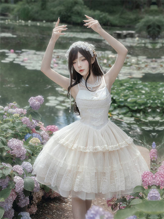 Withpuji Ivory Tower Classic Lolita Dress and Accessories