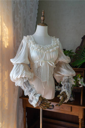 Airfreeing ~Cersei Vintage Lolita Blouse In Stock