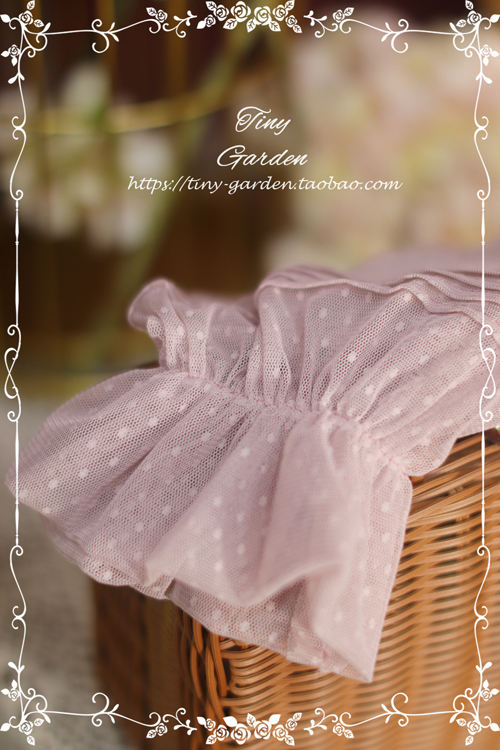 Dots Yarn Ruffles Short Lolita Blouse