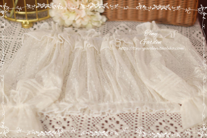 Dots Yarn Ruffles Short Lolita Blouse