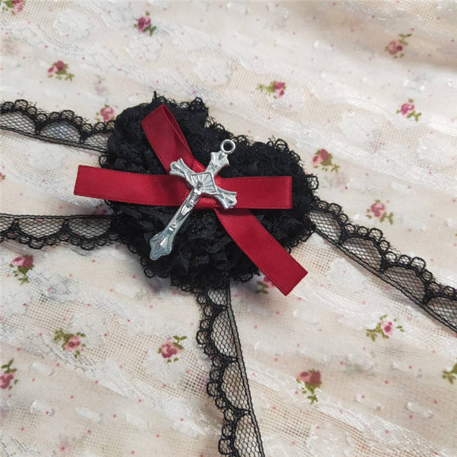 Moji Lace Cross Gothic Eyepatch
