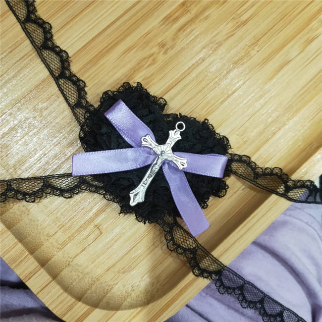 Moji Lace Cross Gothic Eyepatch