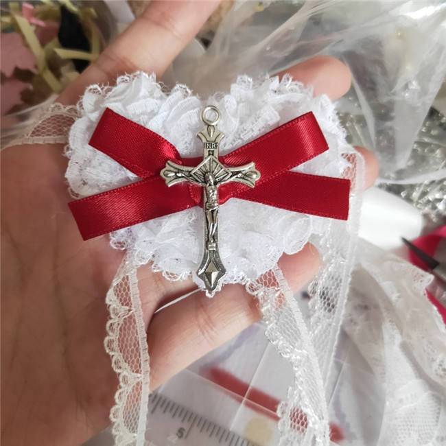 Moji Lace Cross Gothic Eyepatch