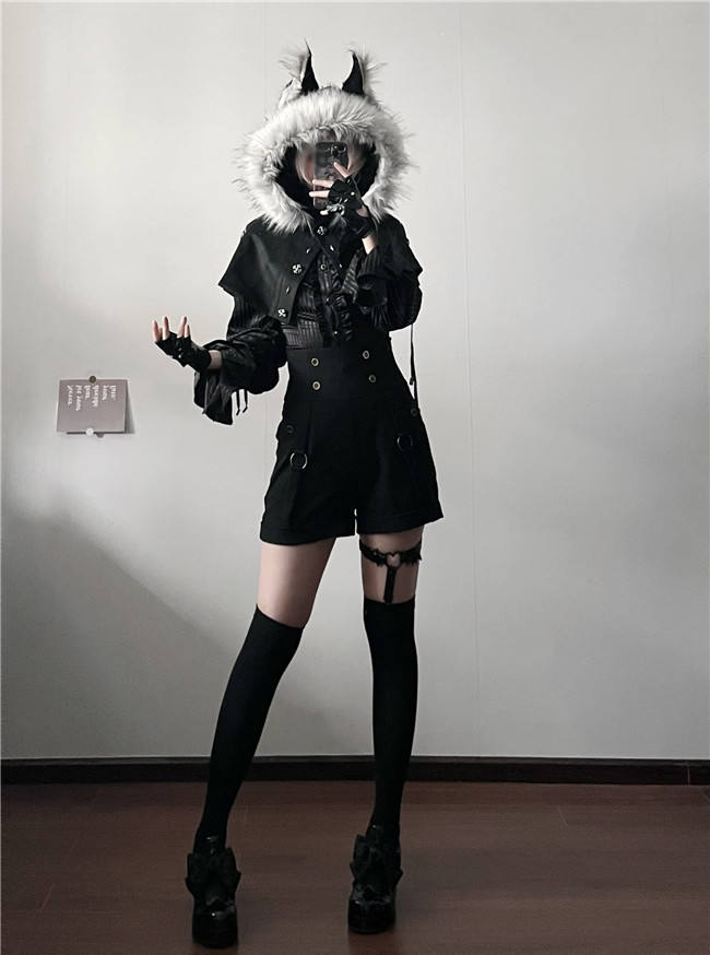 Black High Waist Ouji Short Pants