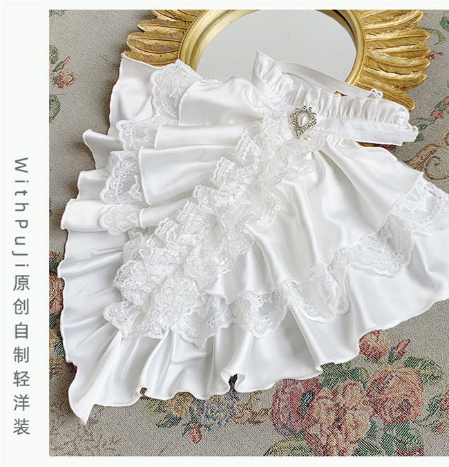 Withpuji Caroline Lolita Jabot