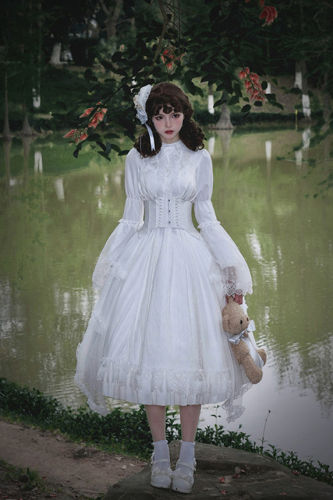 Withpuji Requiem for a Dream White Gothic Lolita Dress and Corset