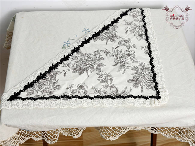 Miss Point Sketch Wild Rose Lolita Accessories