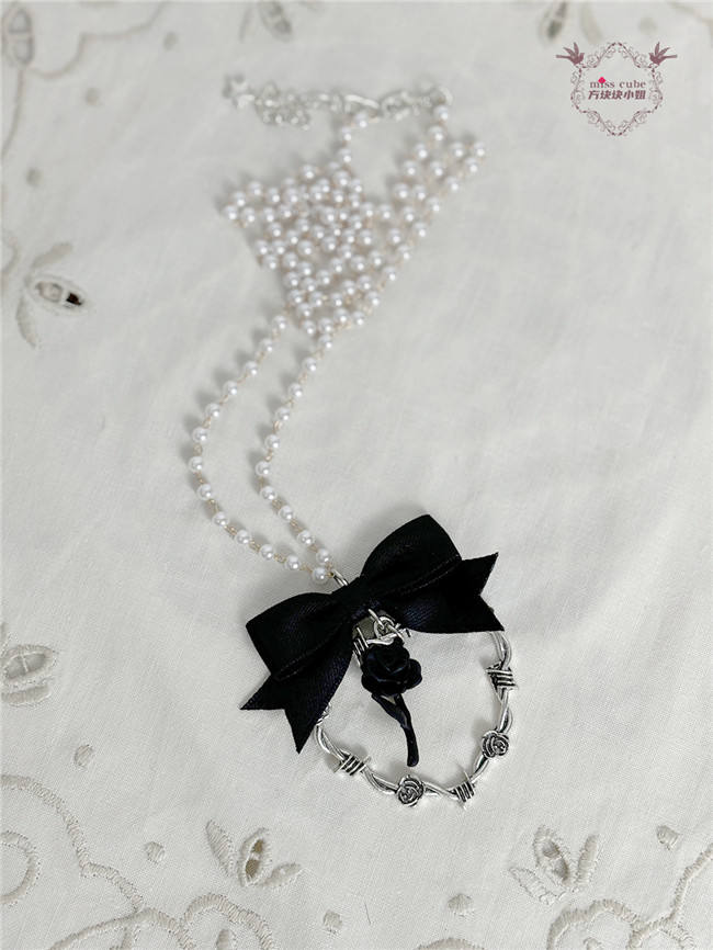 Miss Point Sketch Wild Rose Lolita Accessories