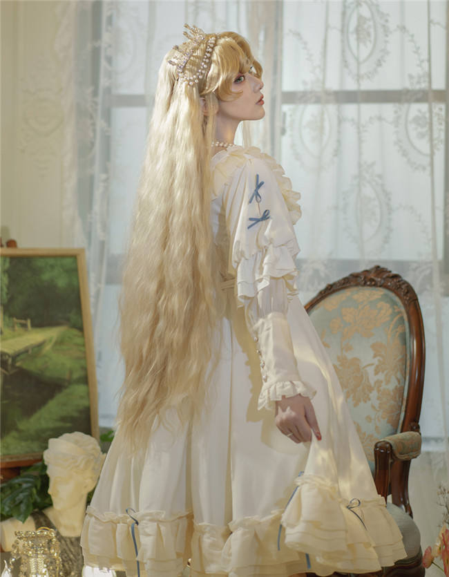 La Reine Water Wave Blonde Lolita Wig