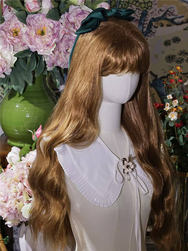 Gilt Amber Long Wavy Honey Brown Lolita Wig