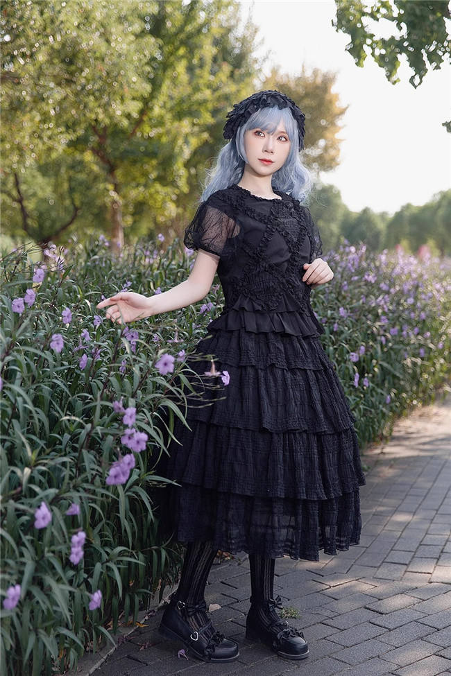Infanta Dark Forest Black Skirt, Blouse and Headdress