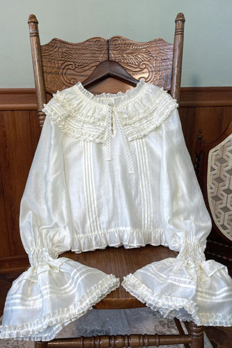 Alice Girl Iris Garden in Spring Ruffle Collar Lolita Blouse