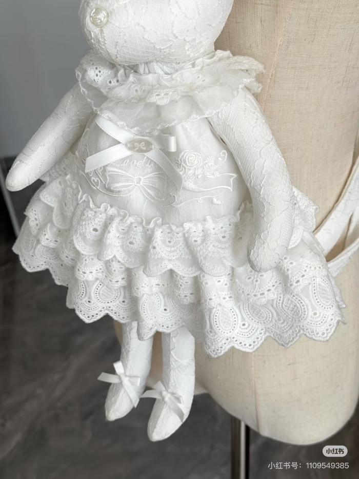 Withpuji Lamb and Kitten Doll Bag and Accessories