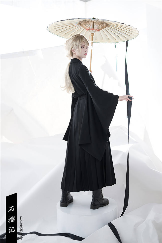 Princess Chronicles the Tale of Pomegranate Blouse and Embroidery Skirt Ouji Fashion
