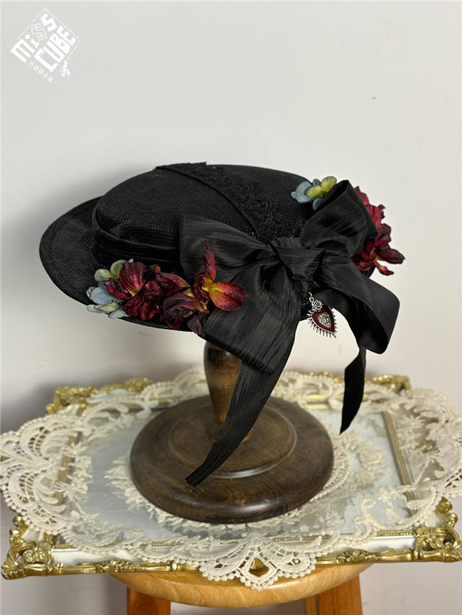 Miss Point Eye of Horus Lolita Accessories