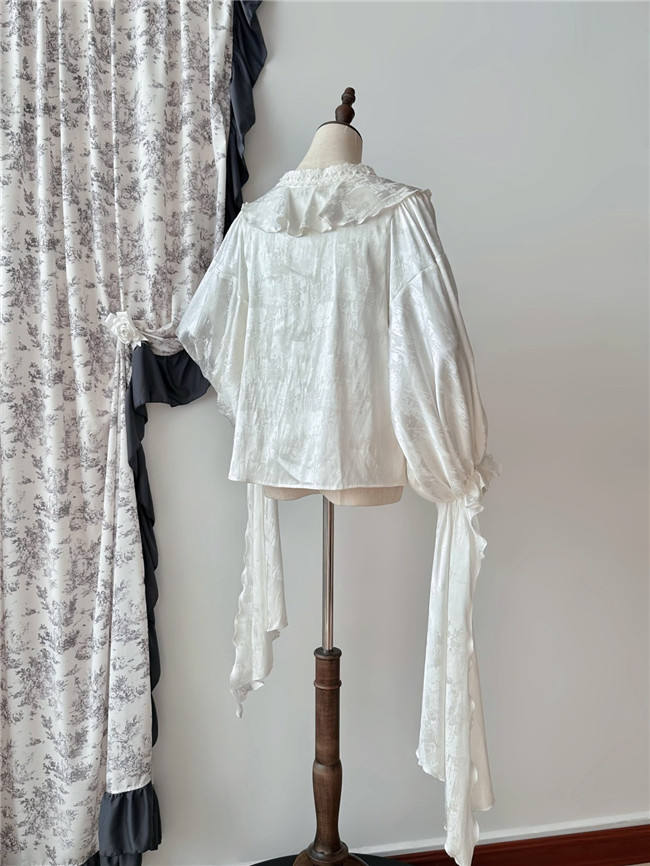 The Muppet Oracle Vintage Bat Sleeves Lolita Blouse